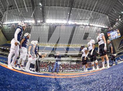 Thumbnail 2 in Lake Travis vs. Atascocita (UIL 6A Division 1 Semifinal) photogallery.