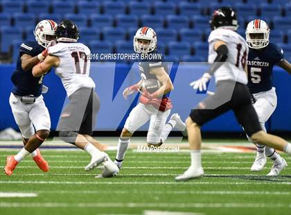 Thumbnail 2 in Lake Travis vs. Atascocita (UIL 6A Division 1 Semifinal) photogallery.