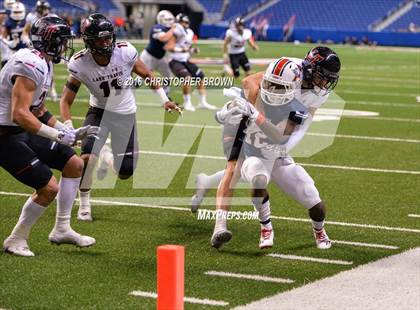 Thumbnail 2 in Lake Travis vs. Atascocita (UIL 6A Division 1 Semifinal) photogallery.