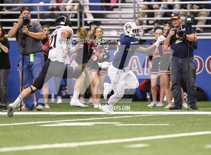 Thumbnail 3 in Lake Travis vs. Atascocita (UIL 6A Division 1 Semifinal) photogallery.