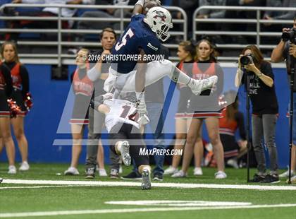 Thumbnail 3 in Lake Travis vs. Atascocita (UIL 6A Division 1 Semifinal) photogallery.