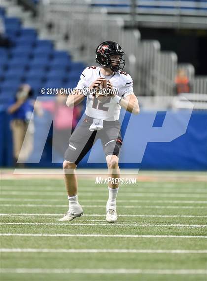 Thumbnail 1 in Lake Travis vs. Atascocita (UIL 6A Division 1 Semifinal) photogallery.