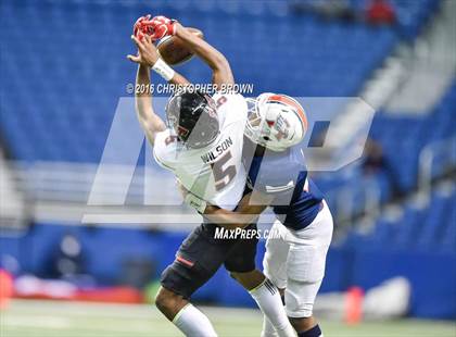 Thumbnail 1 in Lake Travis vs. Atascocita (UIL 6A Division 1 Semifinal) photogallery.