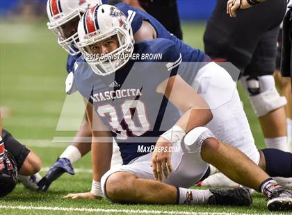 Thumbnail 3 in Lake Travis vs. Atascocita (UIL 6A Division 1 Semifinal) photogallery.