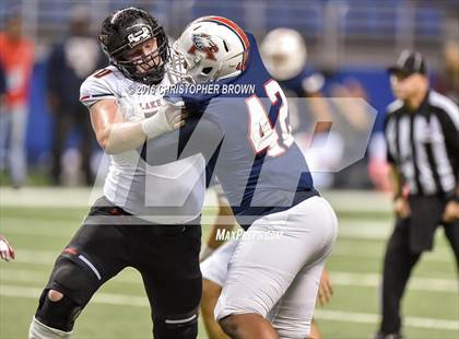 Thumbnail 3 in Lake Travis vs. Atascocita (UIL 6A Division 1 Semifinal) photogallery.
