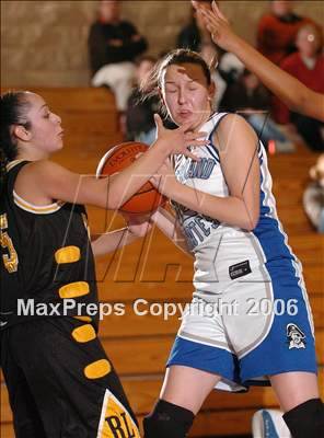 Thumbnail 2 in Rio Linda vs. Wheatland (Lincoln Invitational) photogallery.