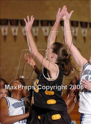 Thumbnail 1 in Rio Linda vs. Wheatland (Lincoln Invitational) photogallery.