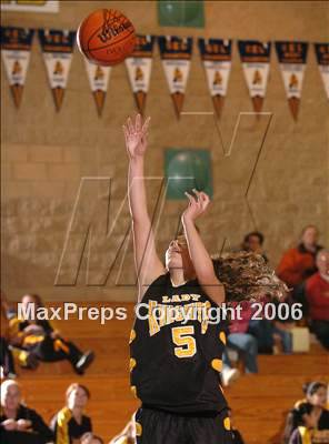 Thumbnail 3 in Rio Linda vs. Wheatland (Lincoln Invitational) photogallery.