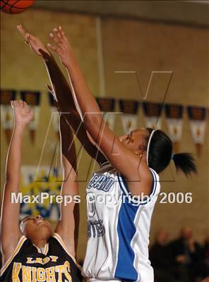 Thumbnail 1 in Rio Linda vs. Wheatland (Lincoln Invitational) photogallery.