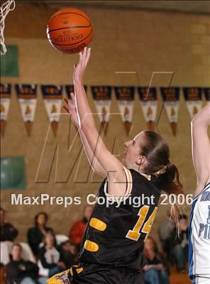 Thumbnail 1 in Rio Linda vs. Wheatland (Lincoln Invitational) photogallery.