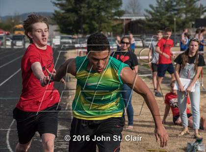 Thumbnail 1 in Warren County vs Coffee County Central photogallery.