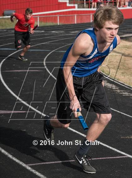 Thumbnail 1 in Warren County vs Coffee County Central photogallery.