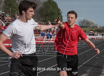 Thumbnail 2 in Warren County vs Coffee County Central photogallery.