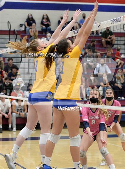 Thumbnail 3 in El Toro @ Tesoro (CIF State Championships D2 Playoff) photogallery.