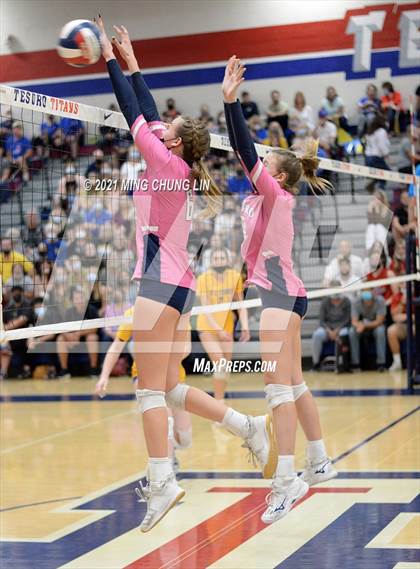 Thumbnail 2 in El Toro @ Tesoro (CIF State Championships D2 Playoff) photogallery.