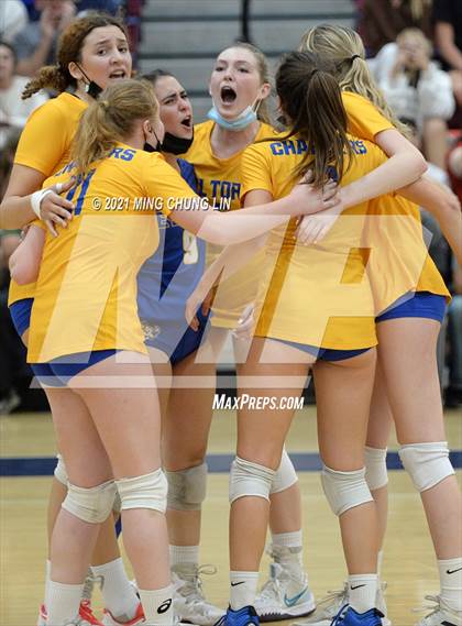 Thumbnail 3 in El Toro @ Tesoro (CIF State Championships D2 Playoff) photogallery.