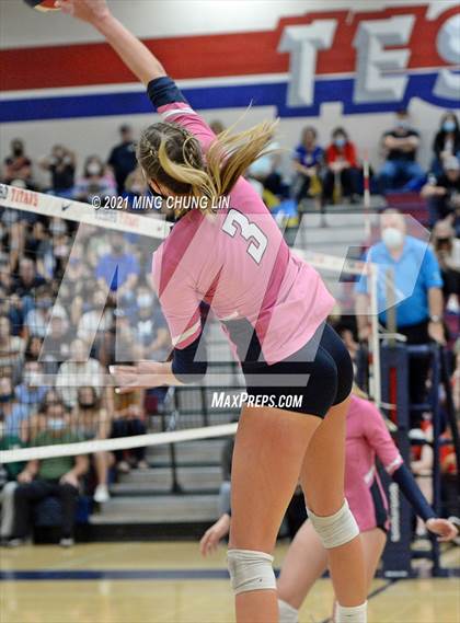 Thumbnail 2 in El Toro @ Tesoro (CIF State Championships D2 Playoff) photogallery.