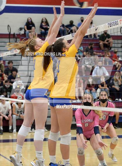 Thumbnail 2 in El Toro @ Tesoro (CIF State Championships D2 Playoff) photogallery.