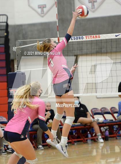 Thumbnail 2 in El Toro @ Tesoro (CIF State Championships D2 Playoff) photogallery.