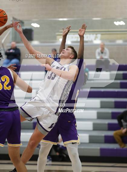 Thumbnail 1 in Durango vs. Lehi (Lehi Holiday Hoopfest) photogallery.