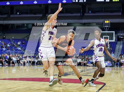 Thumbnail 2 in Thrall vs. Shelbyville (UIL 2A Basketball Semifinal) photogallery.