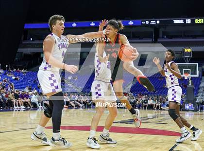 Thumbnail 1 in Thrall vs. Shelbyville (UIL 2A Basketball Semifinal) photogallery.