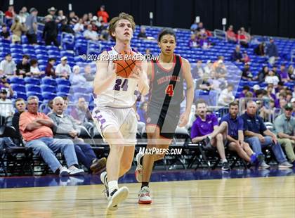 Thumbnail 2 in Thrall vs. Shelbyville (UIL 2A Basketball Semifinal) photogallery.
