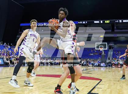 Thumbnail 3 in Thrall vs. Shelbyville (UIL 2A Basketball Semifinal) photogallery.