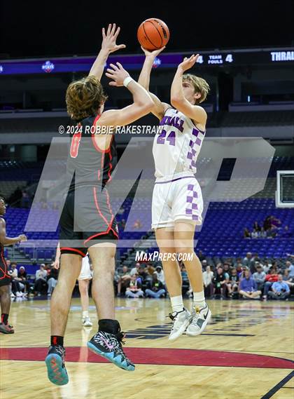 Thumbnail 3 in Thrall vs. Shelbyville (UIL 2A Basketball Semifinal) photogallery.