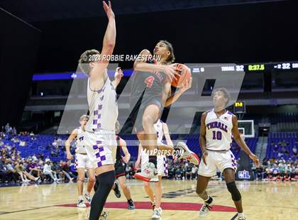 Thumbnail 2 in Thrall vs. Shelbyville (UIL 2A Basketball Semifinal) photogallery.