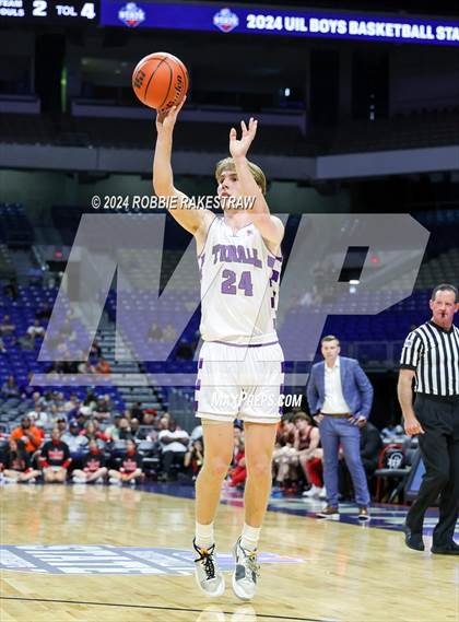 Thumbnail 2 in Thrall vs. Shelbyville (UIL 2A Basketball Semifinal) photogallery.