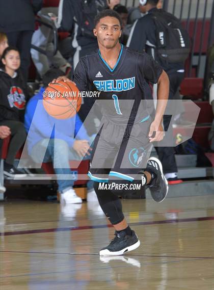 Thumbnail 3 in Harvard-Westlake vs. Sheldon (Rancho Mirage Holiday Invitational) photogallery.