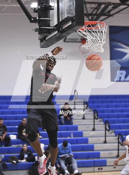 Thumbnail 1 in Fort Bend Elkins vs. Westfield (McDonald's Texas Invitational) photogallery.