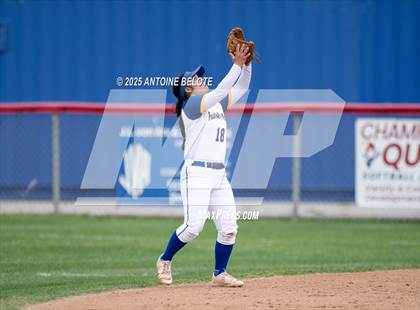 Thumbnail 2 in Fountain Valley @ Los Alamitos photogallery.