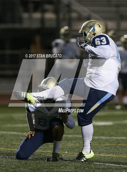 Thumbnail 1 in Santa Ana Valley vs Beckman photogallery.