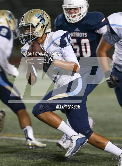 Thumbnail 3 in Santa Ana Valley vs Beckman photogallery.
