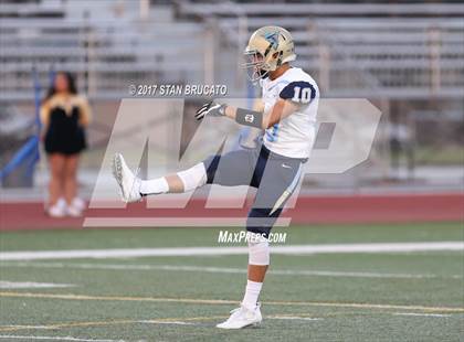 Thumbnail 1 in Santa Ana Valley vs Beckman photogallery.