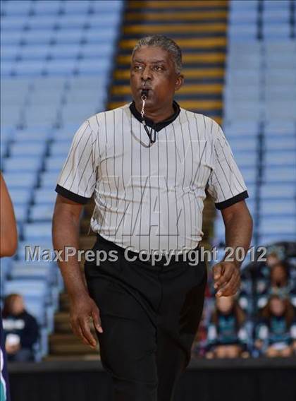 Thumbnail 3 in Bishop McGuinness vs. Southside (NCHSAA 1A Final) photogallery.