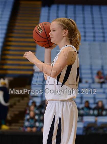 Thumbnail 3 in Bishop McGuinness vs. Southside (NCHSAA 1A Final) photogallery.