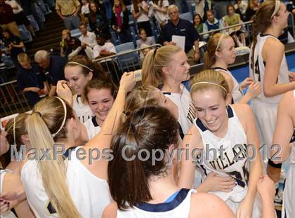 Thumbnail 2 in Bishop McGuinness vs. Southside (NCHSAA 1A Final) photogallery.