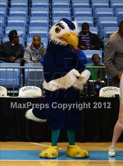Thumbnail 1 in Bishop McGuinness vs. Southside (NCHSAA 1A Final) photogallery.
