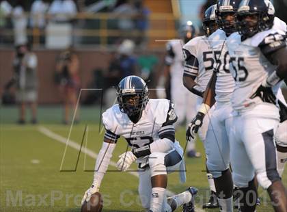 Thumbnail 1 in Cass Tech vs Southfield (Detroit Prep Kickoff Classic) photogallery.