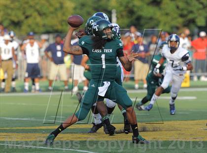 Thumbnail 3 in Cass Tech vs Southfield (Detroit Prep Kickoff Classic) photogallery.