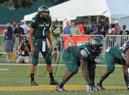 Thumbnail 3 in Cass Tech vs Southfield (Detroit Prep Kickoff Classic) photogallery.