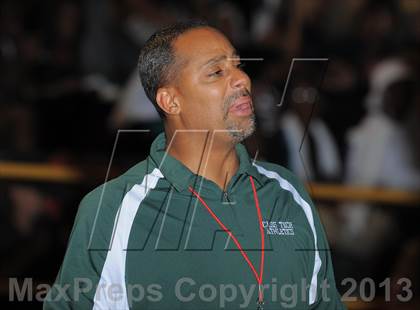 Thumbnail 2 in Cass Tech vs Southfield (Detroit Prep Kickoff Classic) photogallery.
