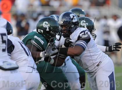 Thumbnail 2 in Cass Tech vs Southfield (Detroit Prep Kickoff Classic) photogallery.