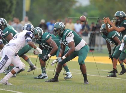 Thumbnail 2 in Cass Tech vs Southfield (Detroit Prep Kickoff Classic) photogallery.