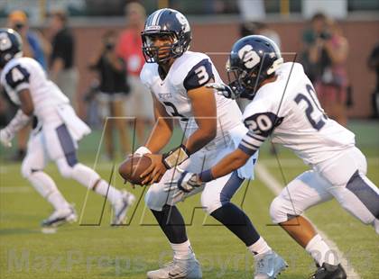 Thumbnail 2 in Cass Tech vs Southfield (Detroit Prep Kickoff Classic) photogallery.