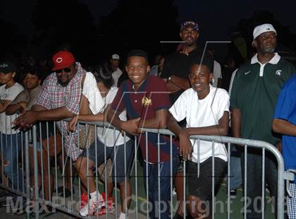 Thumbnail 1 in Cass Tech vs Southfield (Detroit Prep Kickoff Classic) photogallery.