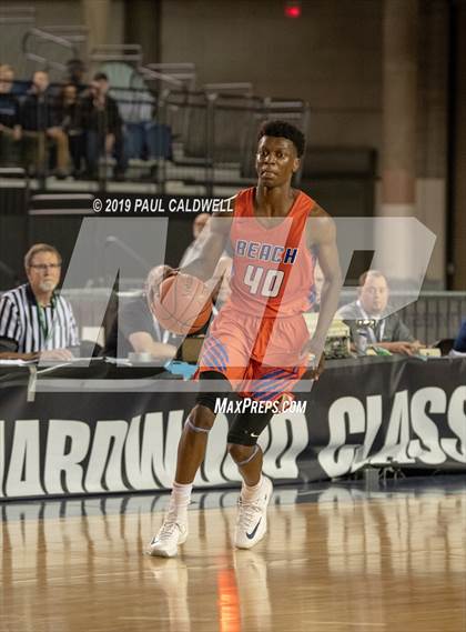 Thumbnail 2 in Rainier Beach vs. Mt. Spokane (WIAA 3A Semifinal) photogallery.